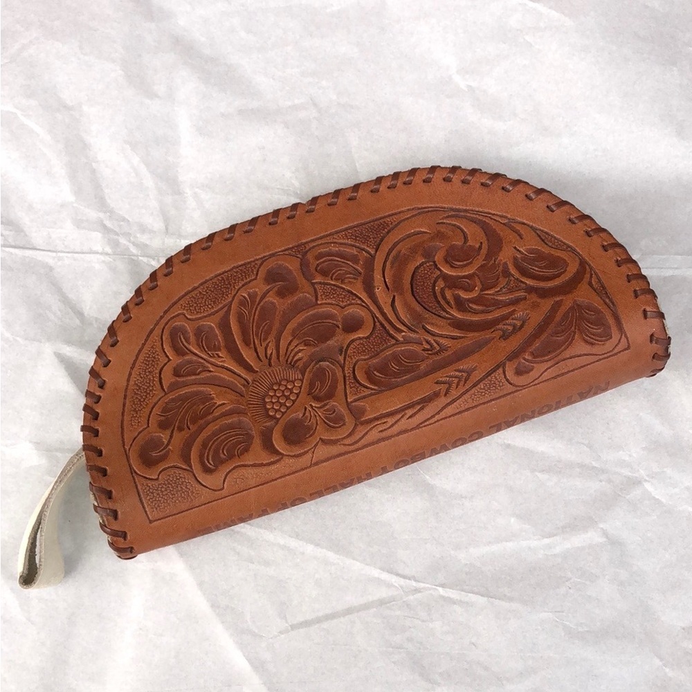 New Vintage National Cowboy Hall of Fame Hand Tooled Leather Floral Zipper P… - Picture 2 of 8